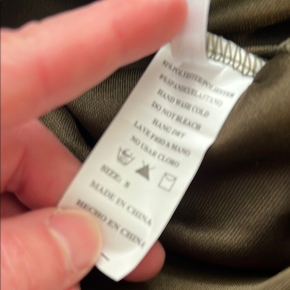 Chic Olive Green Mini Skater Skirt with Pleats - Picture 4 of 5